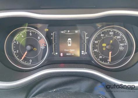 2018 Jeep Cherokee Latitude Plus 4X4 из США, поврежденный, VIN 1C4PJMLB0JD558473